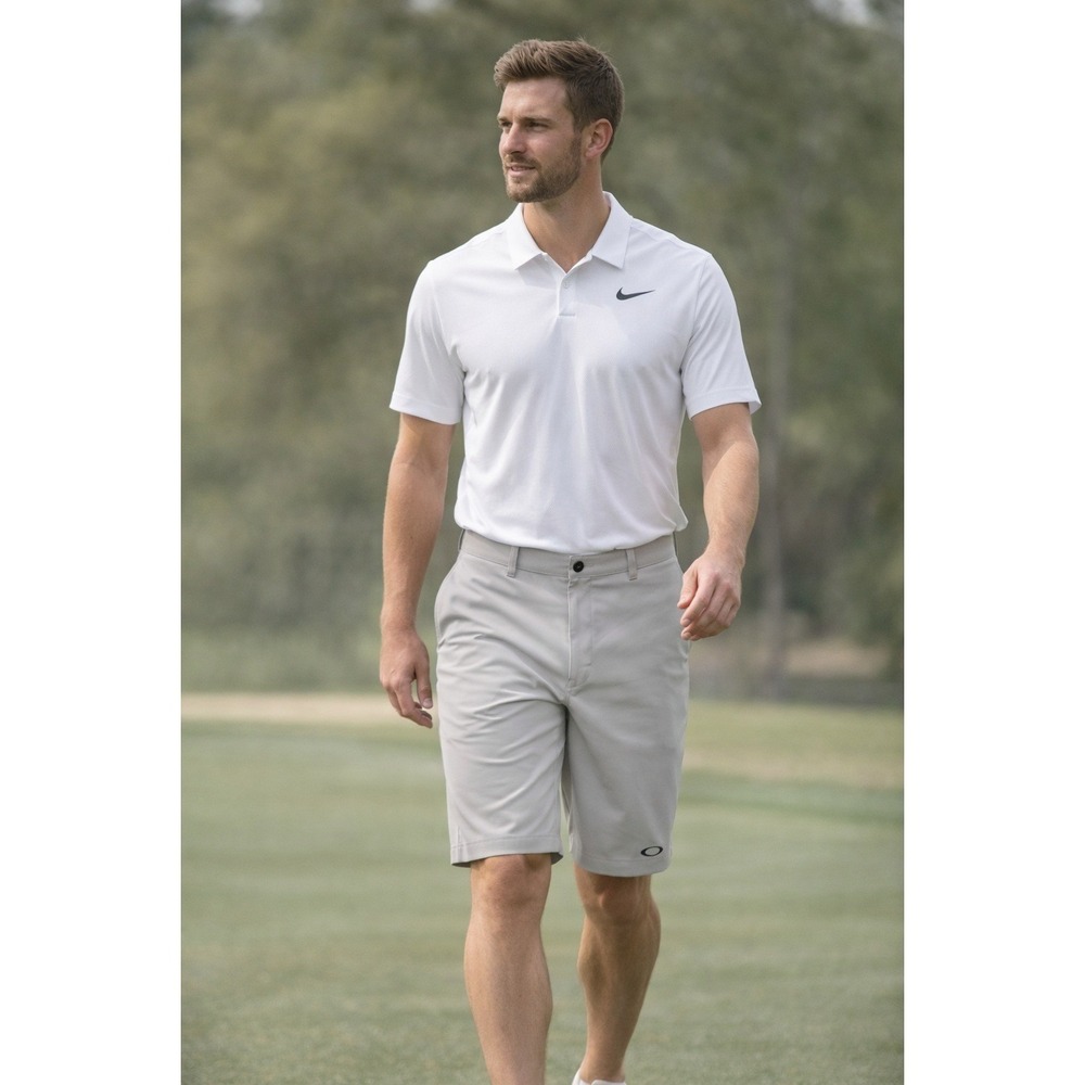 Oakley Men's Golf Shorts Light Grey‎ Flat Front Performance Stretch Size 34